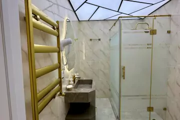 Satılır Yeni Tikili Heydər əliyev Mərkəzində