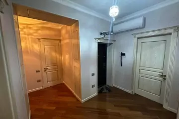 Satılır Yeni Tikili 9-cu Mikrorayonda