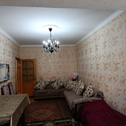 Satılır 2 otaqlı Köhnə Tikili 55 m², Gəncə prospekti