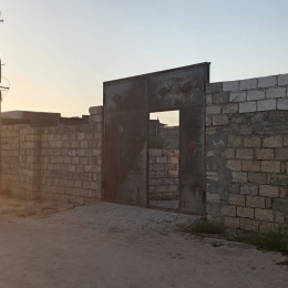 10 sot  torpaq satılır, Pirşağı