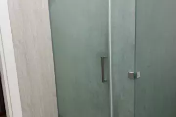Satılır Köhnə Tikili Elmler Akademiyasıda