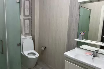 Satılır Köhnə Tikili Elmler Akademiyasıda