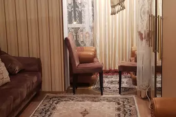 Satılır Köhnə Tikili Həsən əliyev (keçmiş İnqilab)da