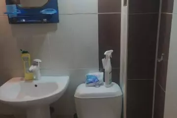 Aylıq Kirayə Köhnə Tikili Binədə
