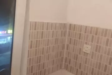 Aylıq Kirayə Köhnə Tikili Binədə