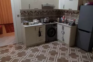 Satılır Yeni Tikili Qurtuluş 93da