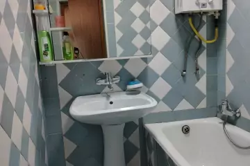 Satılır Köhnə Tikili Bakıxanovda
