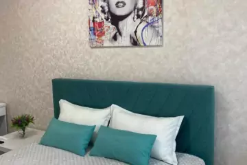 Günlük Kirayə Yeni Tikili 8-ci Kilometrdə
