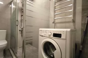 Günlük Kirayə Yeni Tikili 8-ci Kilometrdə