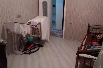 Satılır Yeni Tikili Qurtuluş 93da