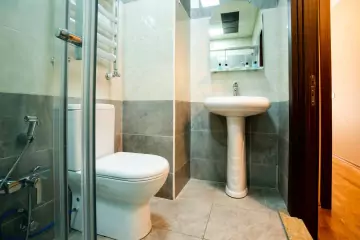 Günlük Kirayə Yeni Tikili 8-ci Kilometrdə