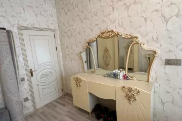 Satılır Yeni Tikili Masazırda