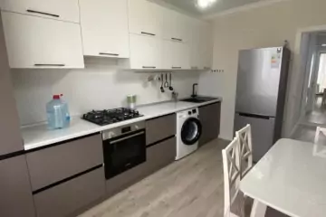 Günlük Kirayə Yeni Tikili 8-ci Kilometrdə