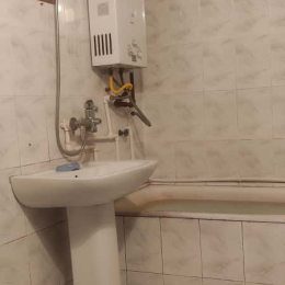 Satılır 2 otaqlı Köhnə Tikili 51 m², Yeni Günəşli