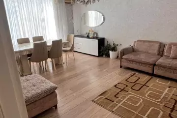 Satılır Həyət Evi Yeni Bakida