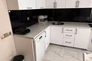 Satılır Həyət Evi Yeni Bakida