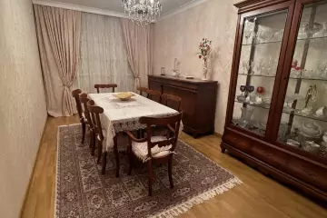 Satılır Köhnə Tikili Xətai Park Yaşayış Kompleksida 