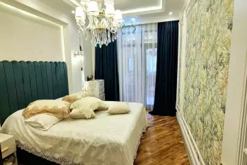 Satılır Yeni Tikili 8-ci Kilometrdə