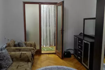 Satılır Köhnə Tikili Nərimanov Parkı