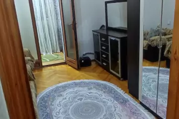 Satılır Köhnə Tikili Nərimanov Parkı