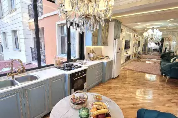 Satılır Yeni Tikili 8-ci Kilometrdə