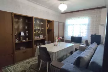 Satılır Köhnə Tikili Yeni Günəşlidə