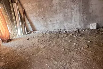 Satılır Həyət Evi Yeni Bakida