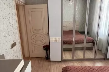 Satılır Həyət Evi Yeni Bakida