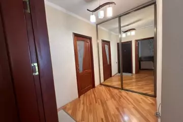 Aylıq Kirayə Köhnə Tikili 8-ci Kilometrdə