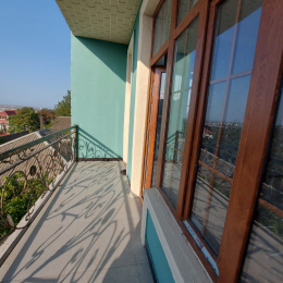 Satılır 6 otaqlı Həyət evi 270 m², 2 sot  torpaq, Biləcəri