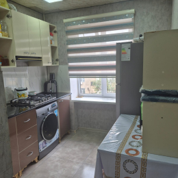 Satılır 4 otaqlı Köhnə Tikili 90 m², Hövsan