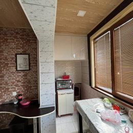 Satılır 2 otaqlı Köhnə Tikili 60 m², Yeni Günəşli