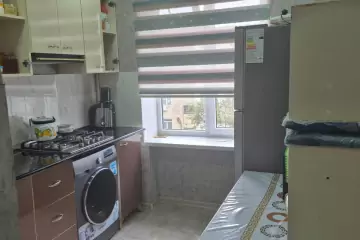 Satılır Köhnə Tikili Hövsanda
