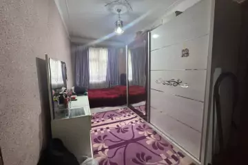 Satılır Köhnə Tikili 6-cı Mikrorayonda