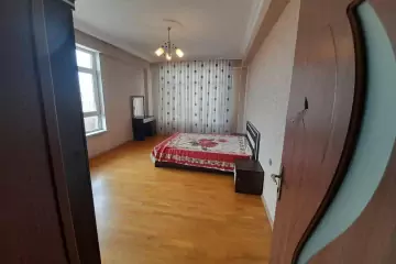 Aylıq Kirayə Yeni Tikili Ağ şəhər Kompleksində 