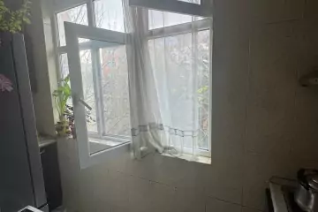 Satılır Köhnə Tikili 6-cı Mikrorayonda