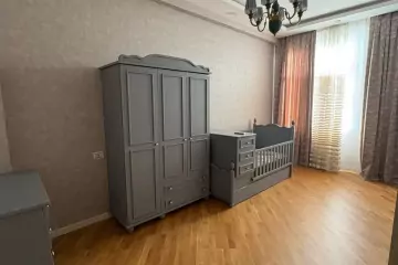 Satılır Yeni Tikili Yasamalda