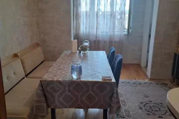 Satılır Yeni Tikili Xalqlar Dostluğuda