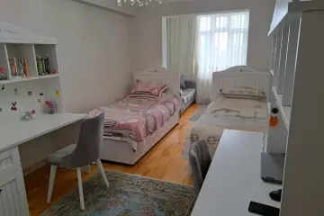 Satılır Yeni Tikili Xalqlar Dostluğuda