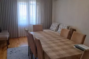 Satılır Yeni Tikili Xalqlar Dostluğuda