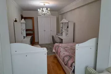 Satılır Yeni Tikili Xalqlar Dostluğuda