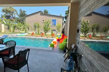 Günlük Kirayə Bağ Evi Mərdəkanda