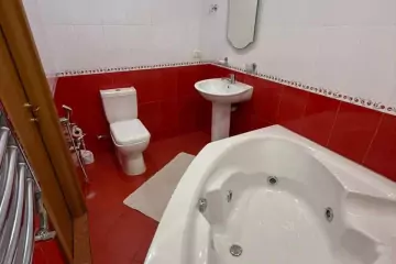 Satılır Yeni Tikili 28 May Metrosu ətrafında