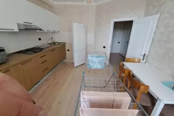 Aylıq Kirayə Yeni Tikili Ağ şəhər Kompleksində