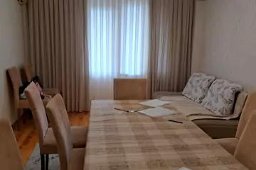 Satılır Yeni Tikili Xalqlar Dostluğuda