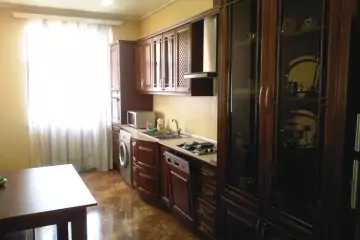 Aylıq Kirayə Yeni Tikili Heydər əliyev Mərkəzində