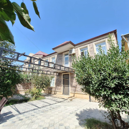 Satılır 7 otaqlı Villa 330 m², 4 sot  torpaq, 8-ci mikrorayon