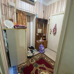 Satılır 2 otaqlı Köhnə Tikili 45 m², Montin
