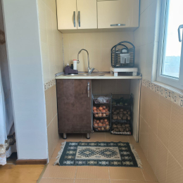 Satılır 2 otaqlı Köhnə Tikili 57 m², Yeni Günəşli