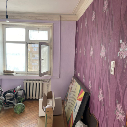 Satılır 3 otaqlı Köhnə Tikili 80 m², Ukraniya dairəsi